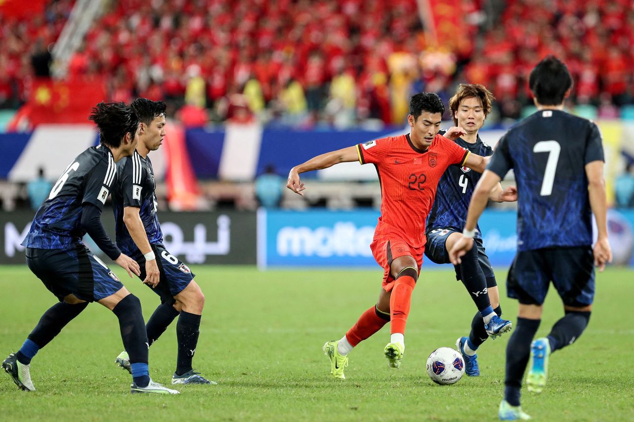 罗马诺：签下西蒙斯前，切尔西一直将出售球员作为优先事项